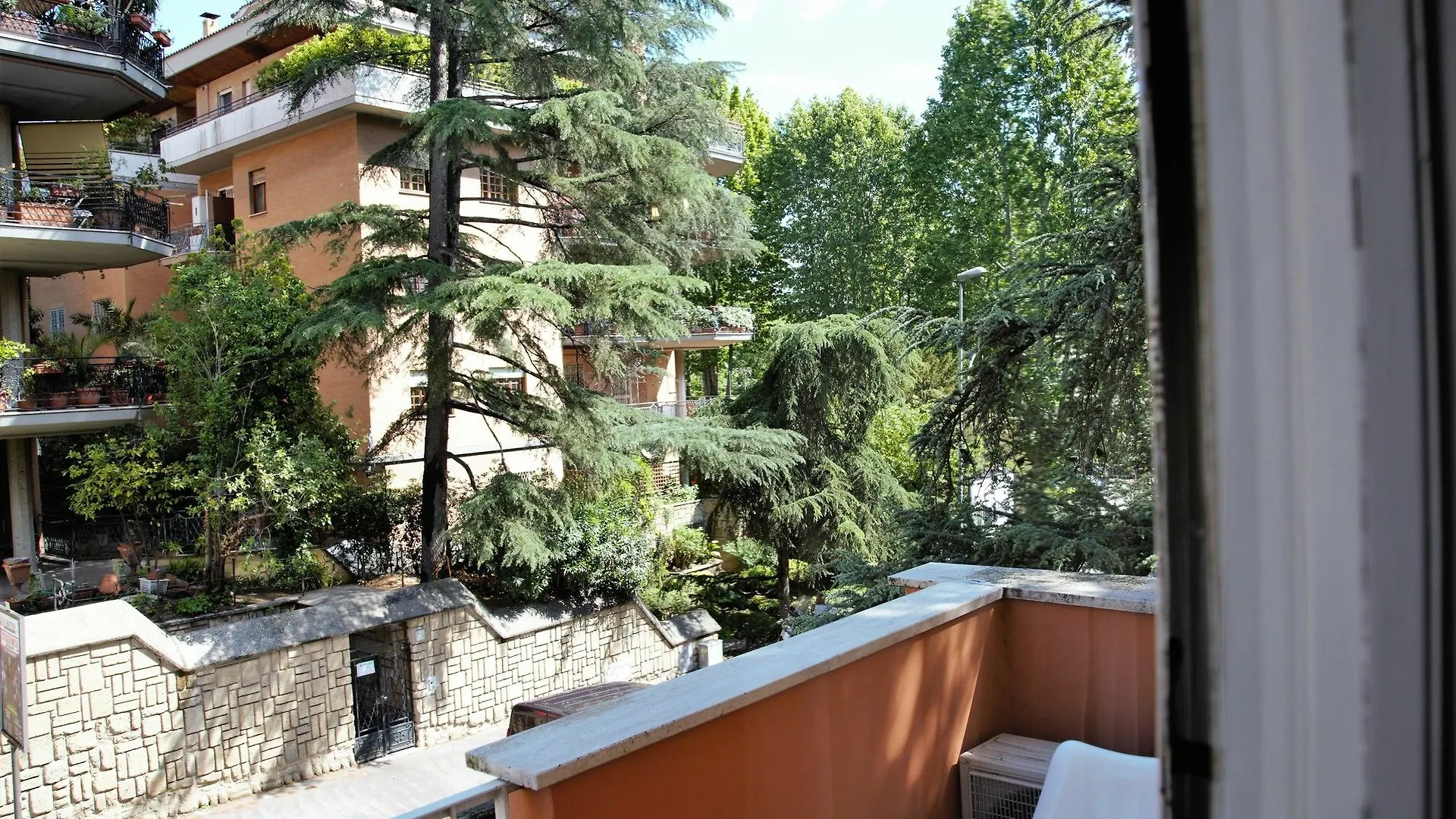 Roma Talenti Breme B&B